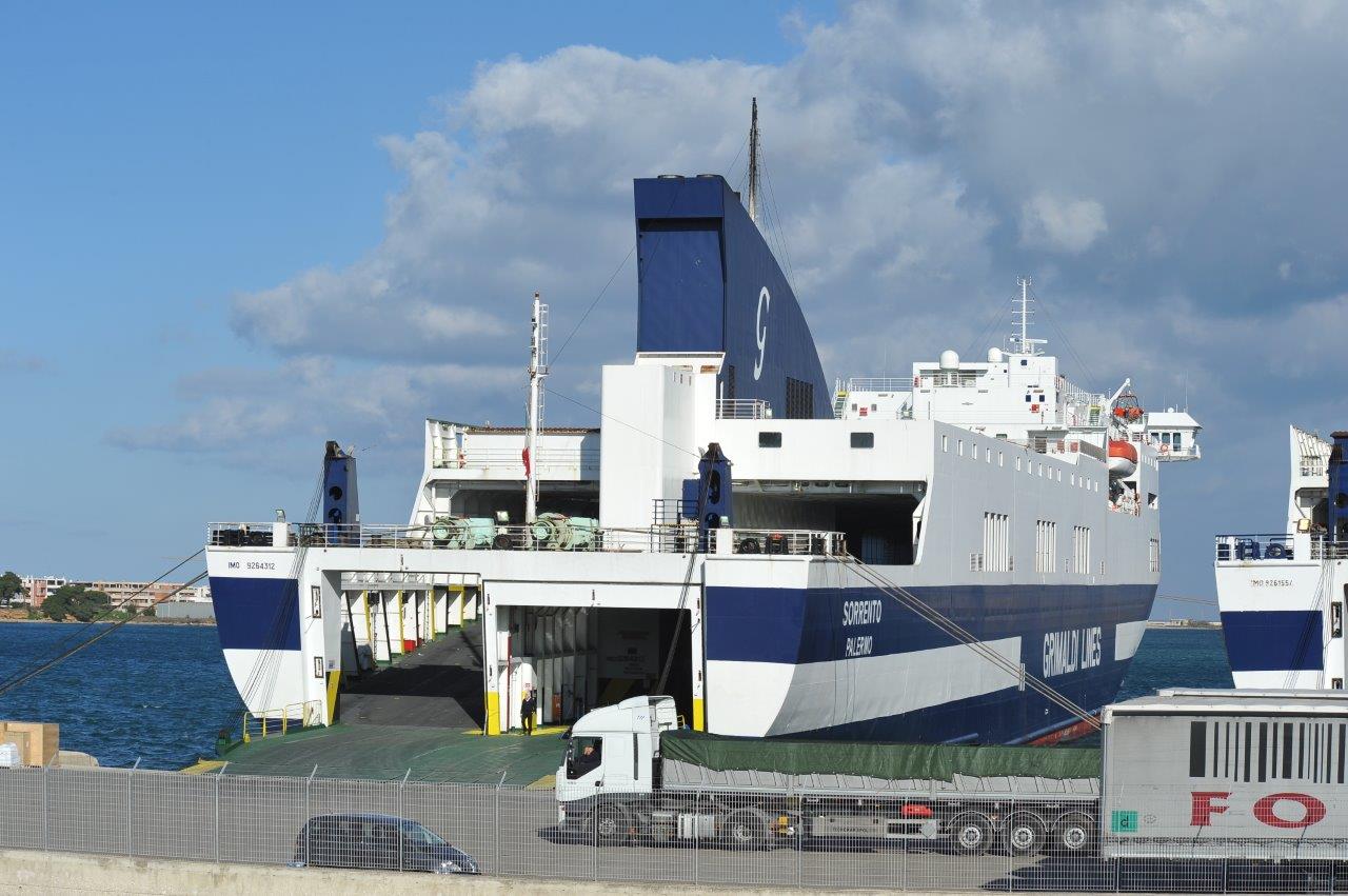 Convenzione Grimaldi Lines e LNI sezione di Brindisi - Lega Navale Italiana